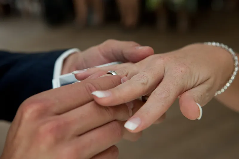 De ring wordt omgeschoven