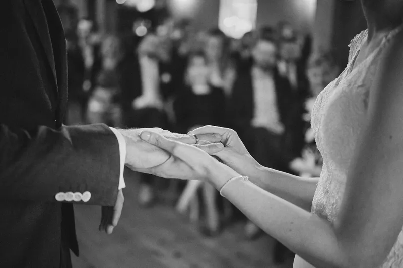 Robbert en Ilse wisselen de ringen