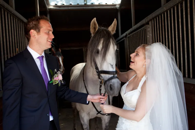 Laurens en Bettiana bij het paard