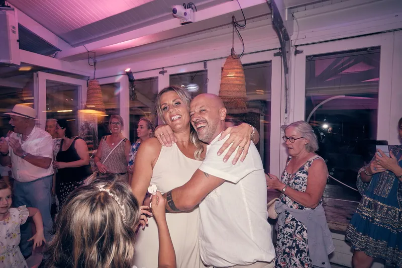 Jolanda en Pascal dansen samen