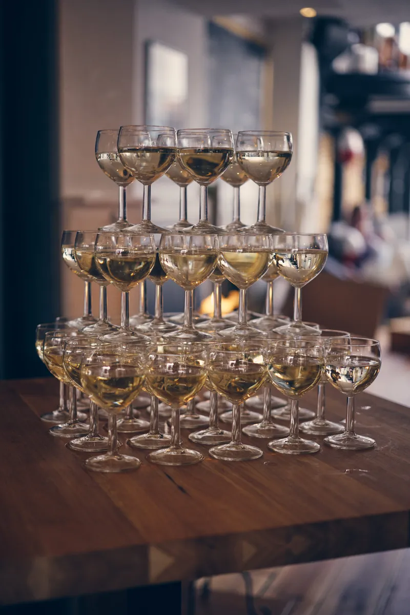 Een champagnetoren bij Yvo en Marjolijn