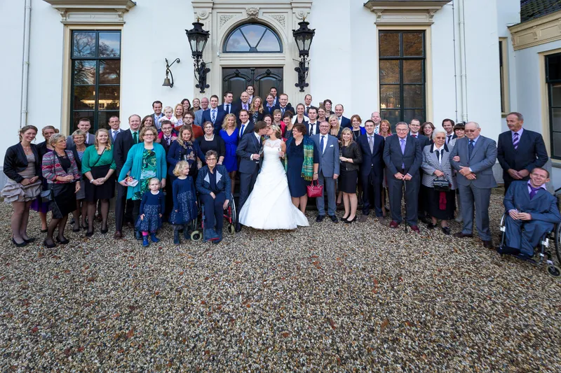 Groepsfoto met alle gasten
