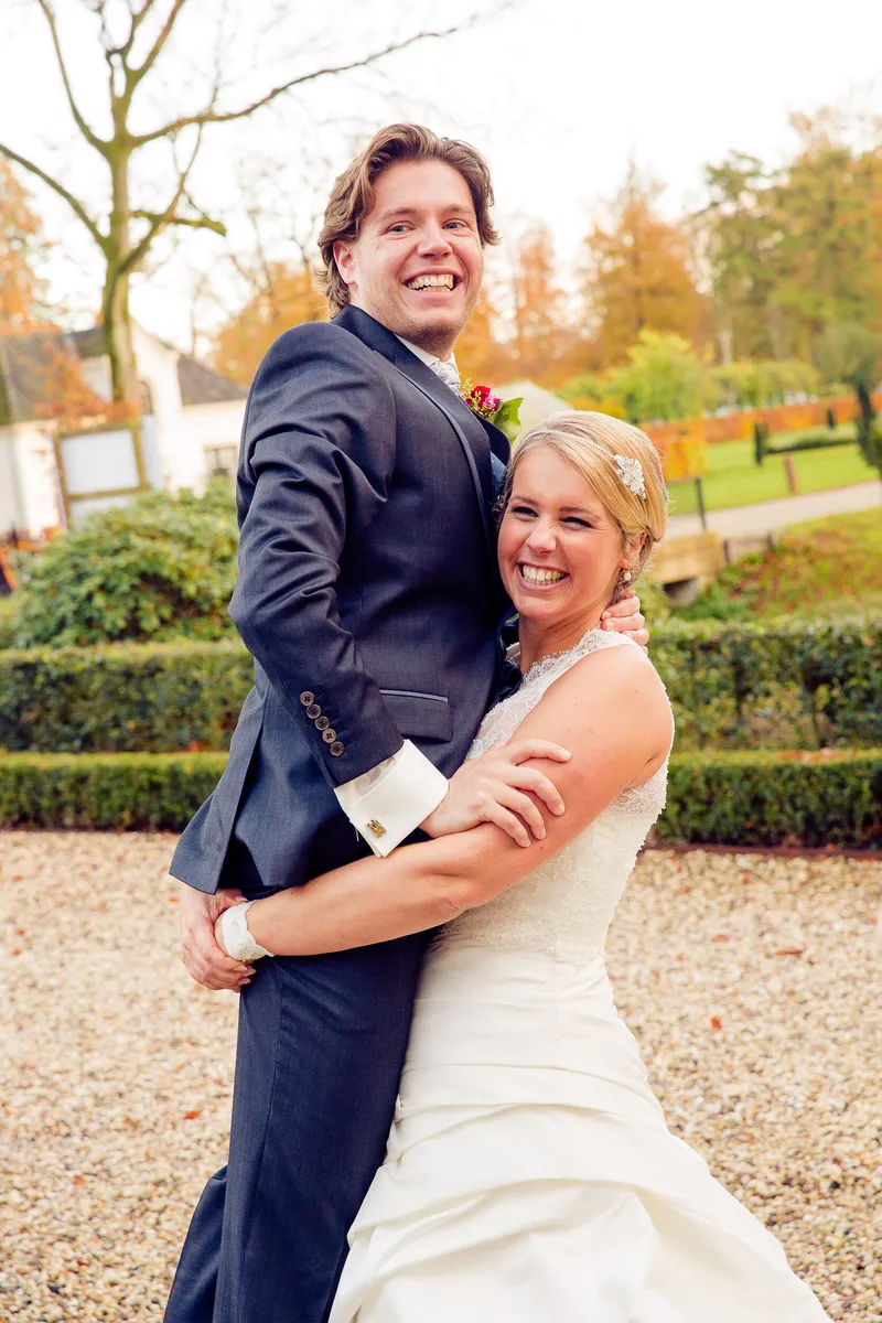 Martijn tilt Ingeborg op