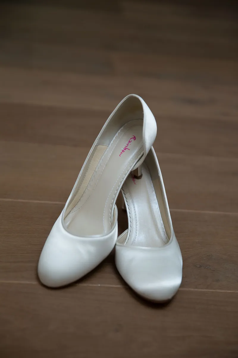 De trouwschoenen van Karin