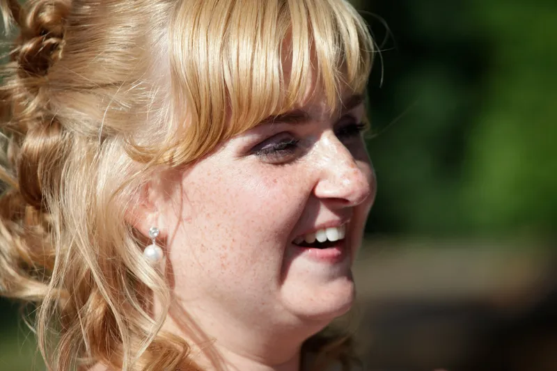 Evelyn krijgt een knuffel