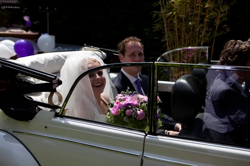 Bettiana in de Kever bij aankomst op De Viersprong