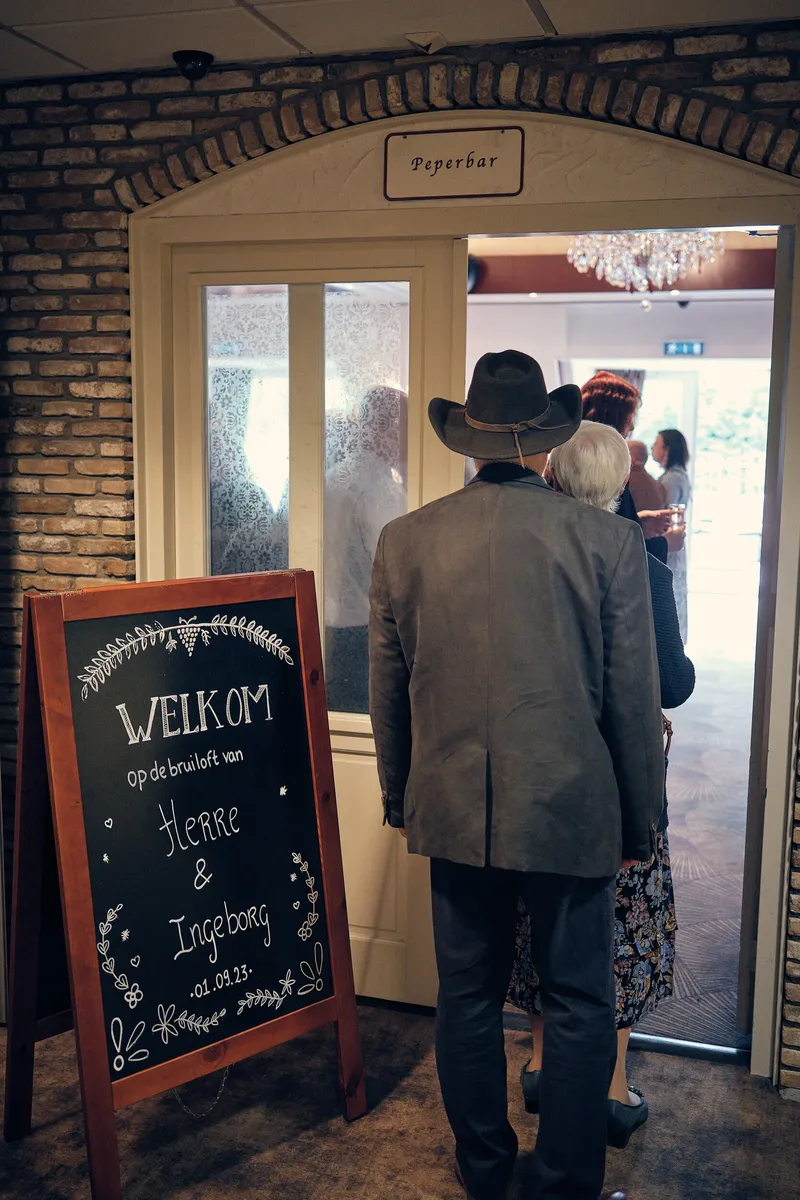 Herre loopt ’t Wapen van Zoetermeer binnen